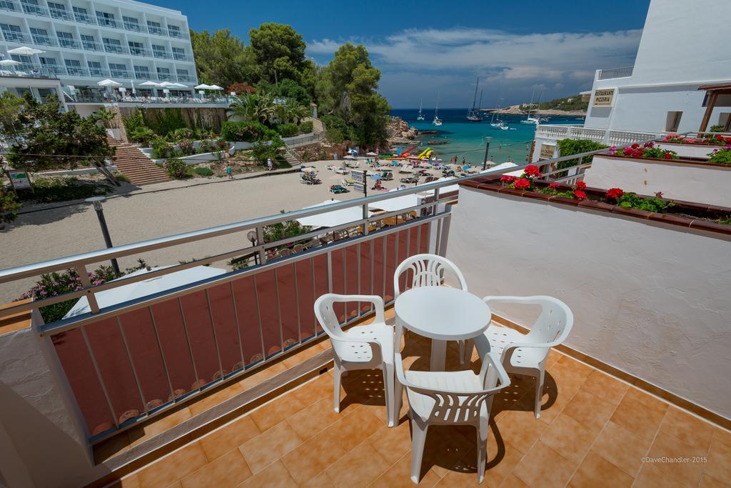 Flats Friends Apartamentos Es Puet Blanc Portinatx Exterior foto
