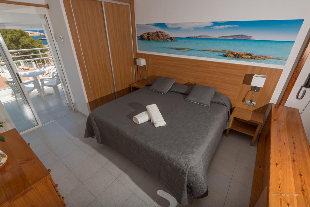 Flats Friends Apartamentos Es Puet Blanc Portinatx Exterior foto